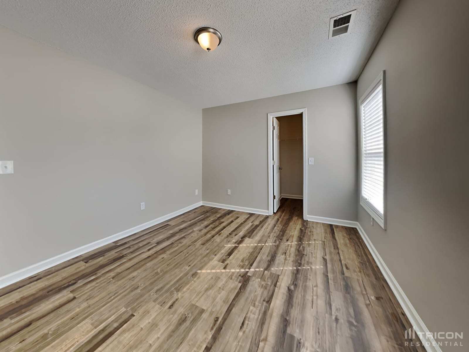 Building Photo - 455 Hunters Crossing Dr