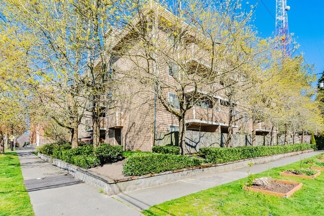 Building Photo - Park Royal Apartments
