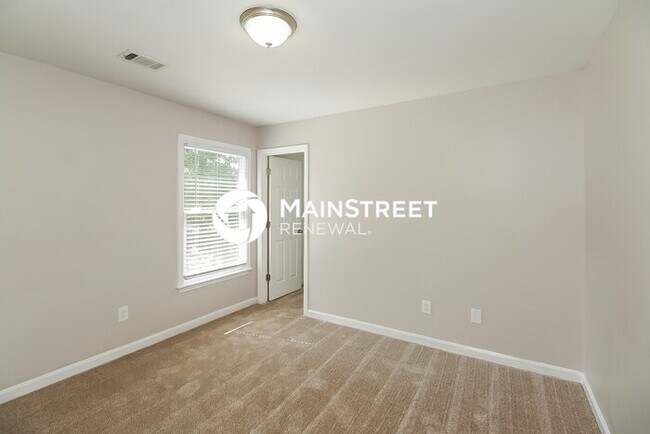 Building Photo - 4 Bedroom Pet-Friendly Home in Ellenwood, ...