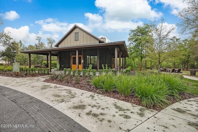 Building Photo - 100 Alston Dr