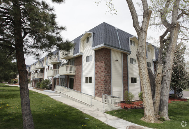 Building Photo - Viking Square Apartments