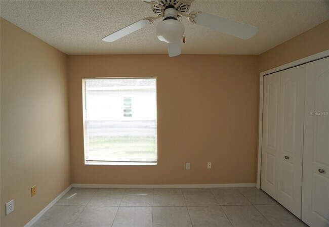 Building Photo - 406 Sonoma Dr