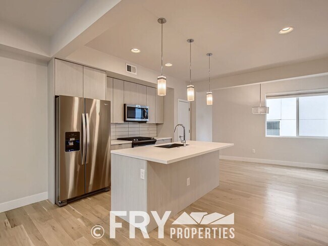 Building Photo - New Condo in South Sloan's Lake