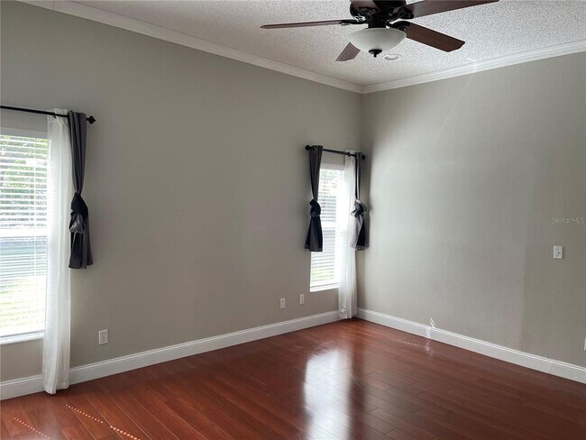 Building Photo - 1527 Scotch Pine Dr