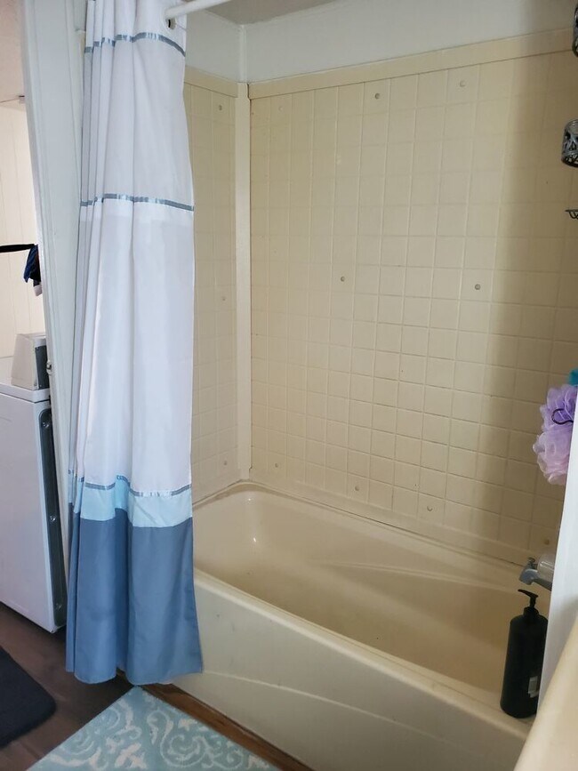 Building Photo - Furnished Mobile Home For Rent in 55 plus ...