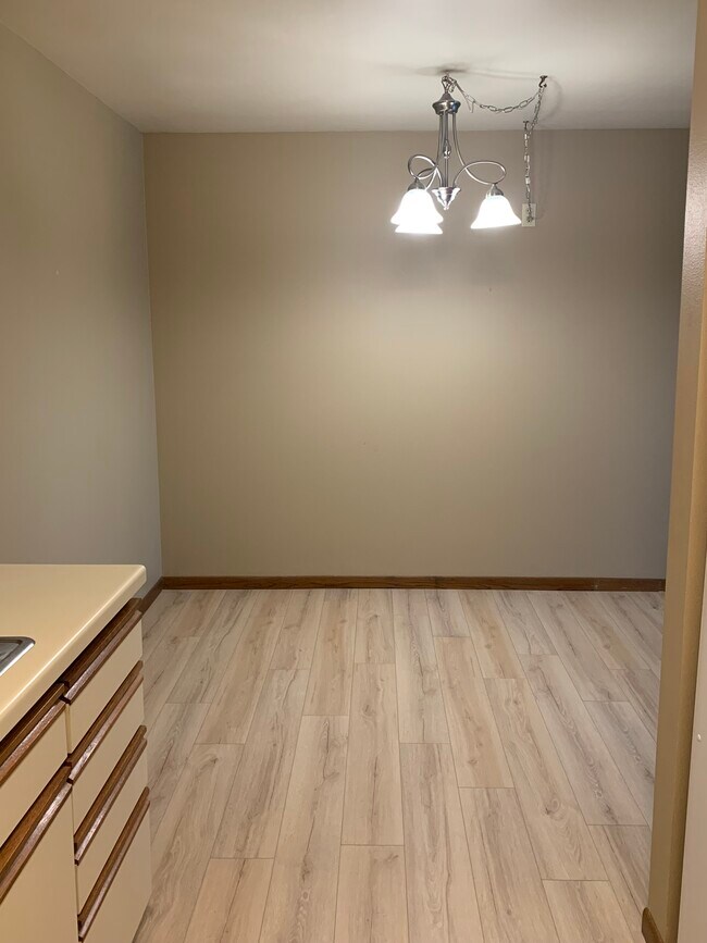 Dining from Kitchen - 307 River St