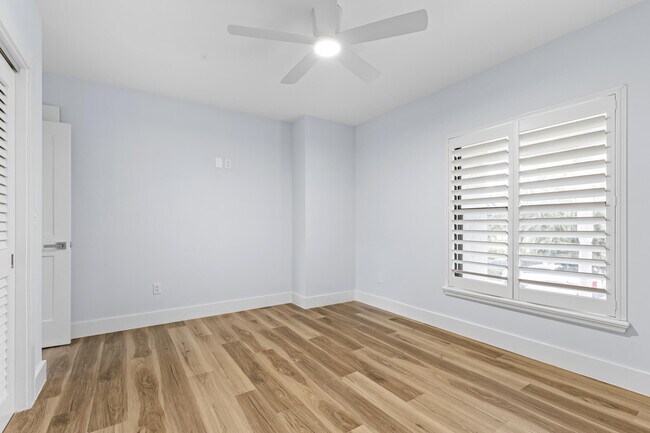 Building Photo - 11311 Pond View Dr