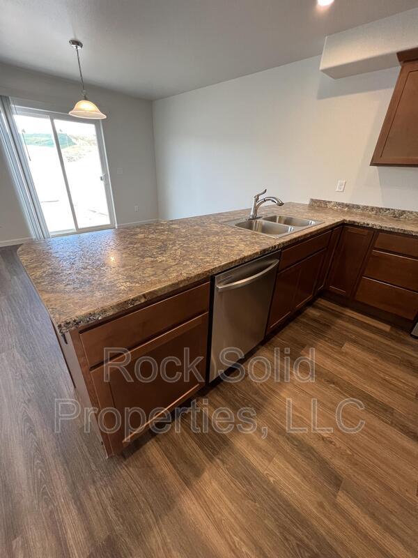 Building Photo - 1512 Danny Pl