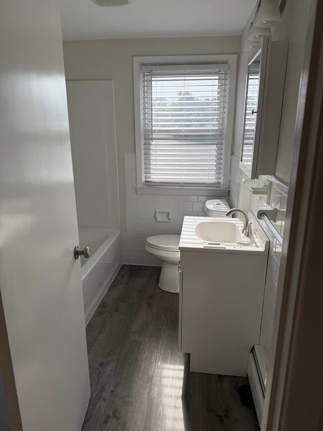 Building Photo - 143 Scenic Dr