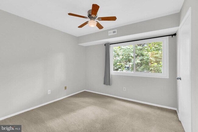 Building Photo - 2908 Kings Chapel Rd