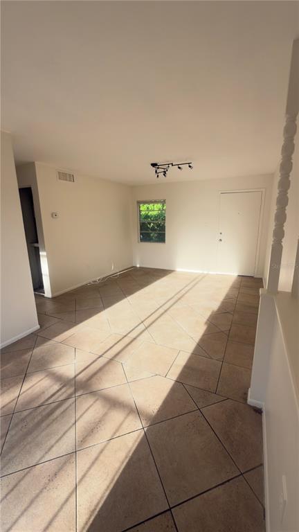 Building Photo - 1926 Honour Rd