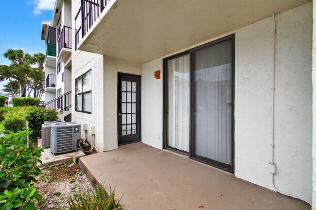 Building Photo - 752 Executive Center Dr