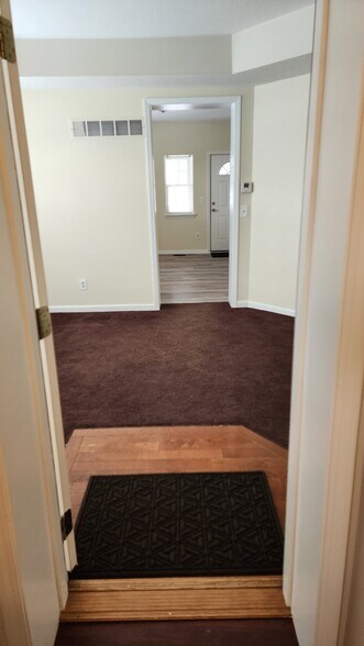 U1 - Livingroom Front Door - 42 S Adams St