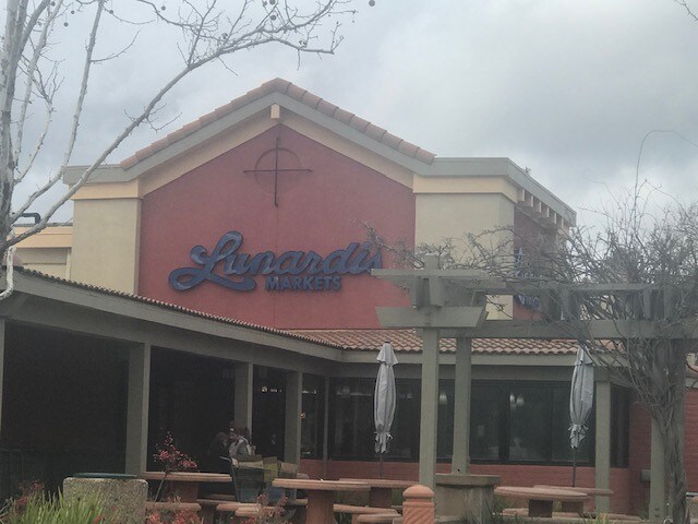 Building Photo - 1474 Dos Palos Dr