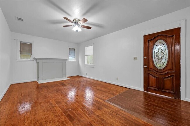 Building Photo - 4813 Chaudron Dr