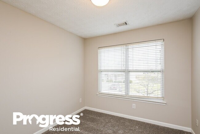 Building Photo - 2348 Bigwood Trail