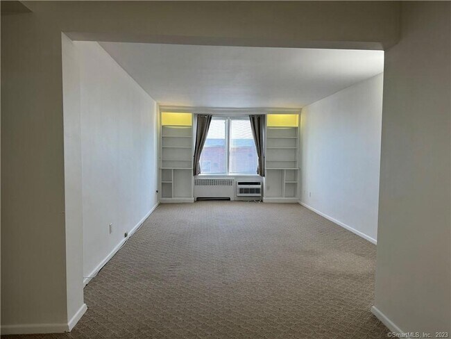 Building Photo - 50 Fairview Ave