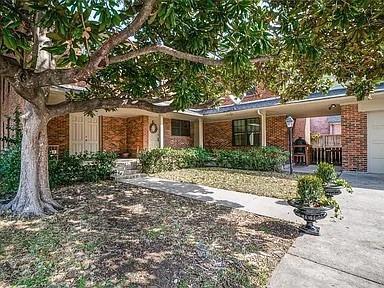 Building Photo - 4439 University Blvd