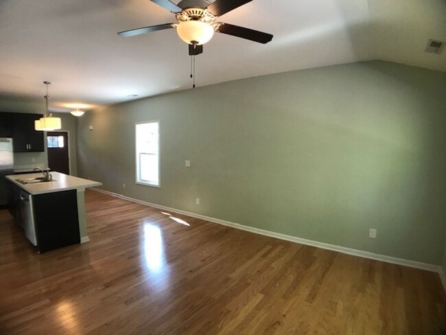 Building Photo - Contemporary Duplex in Prime Downtown Cary...