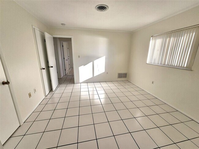 Building Photo - 122 Boundary Blvd