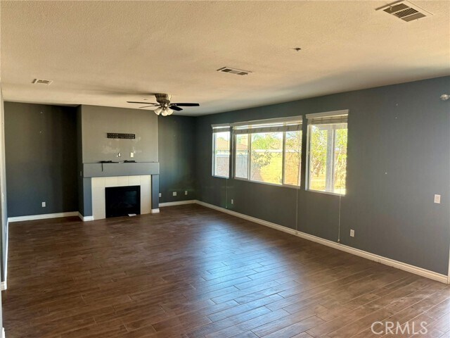Building Photo - 26810 Sugarite Canyon Dr