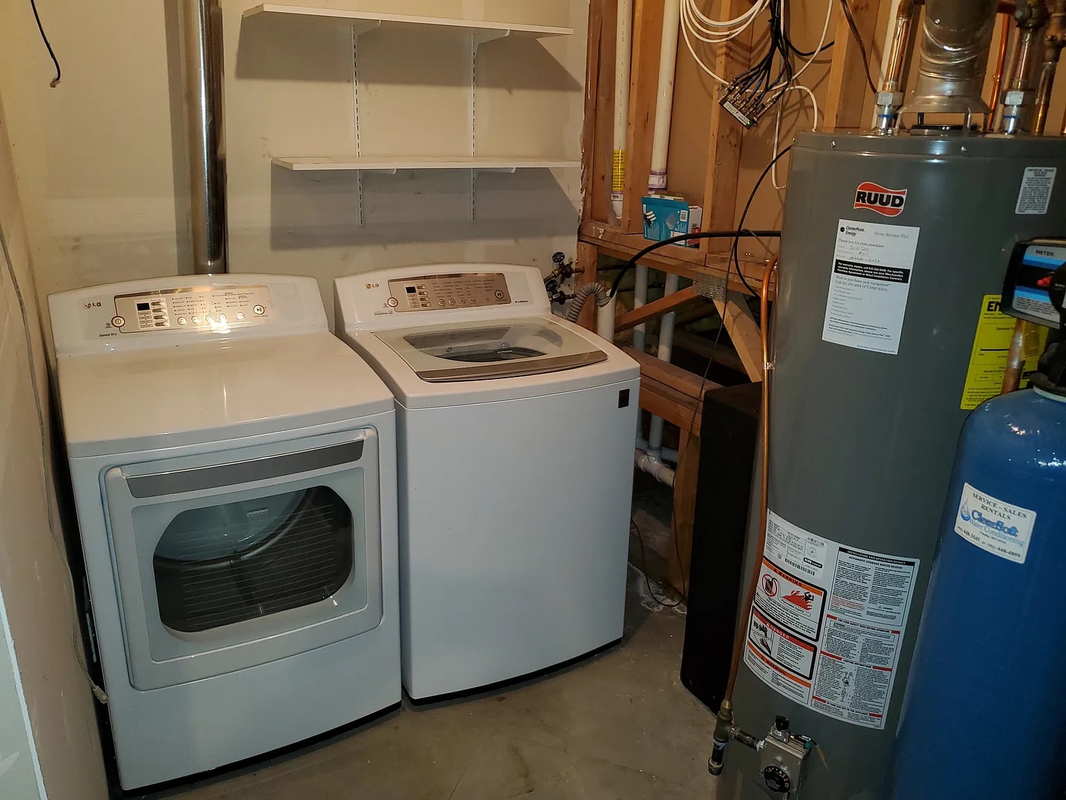 Laundry - 820 Matthew Drive