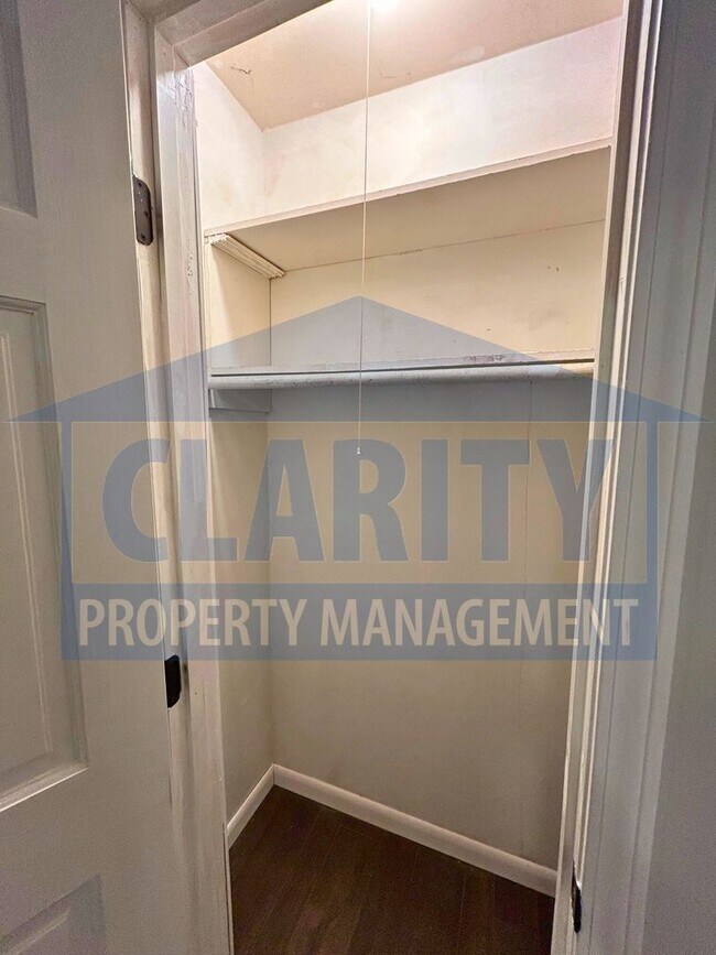 Building Photo - 4331 Lazard St