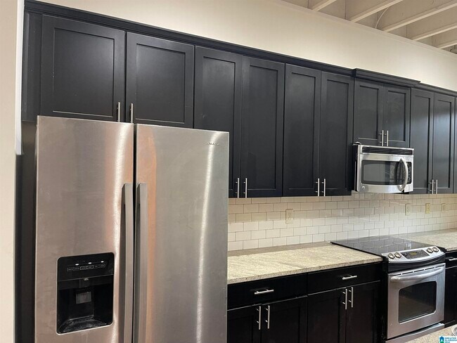 Building Photo - 504 Barristers Ct