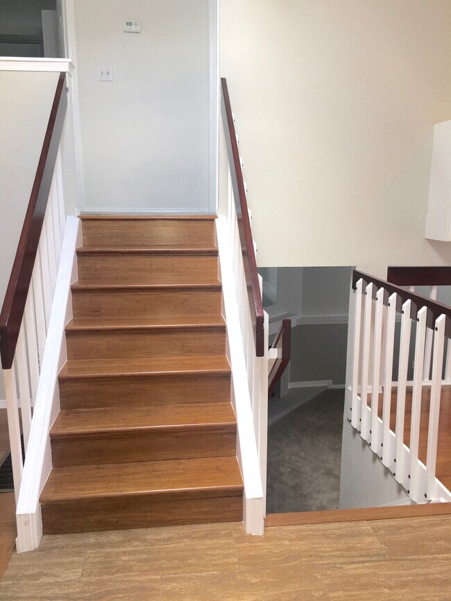 Building Photo - 9425 Joyce Ln.