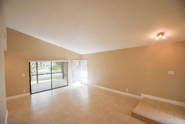 Building Photo - 1905 NW 9th St