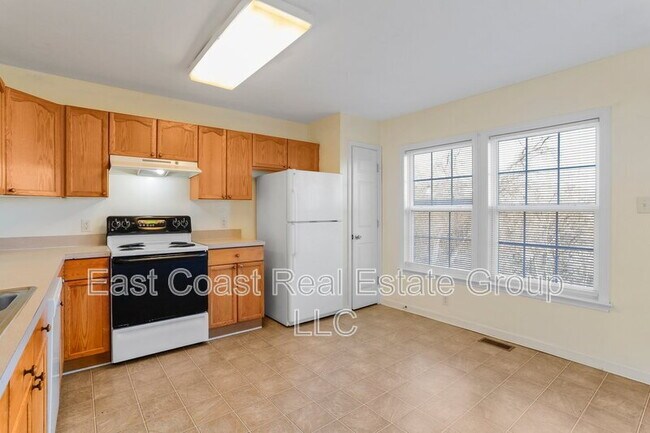 Building Photo - 91 Grindstone Dr