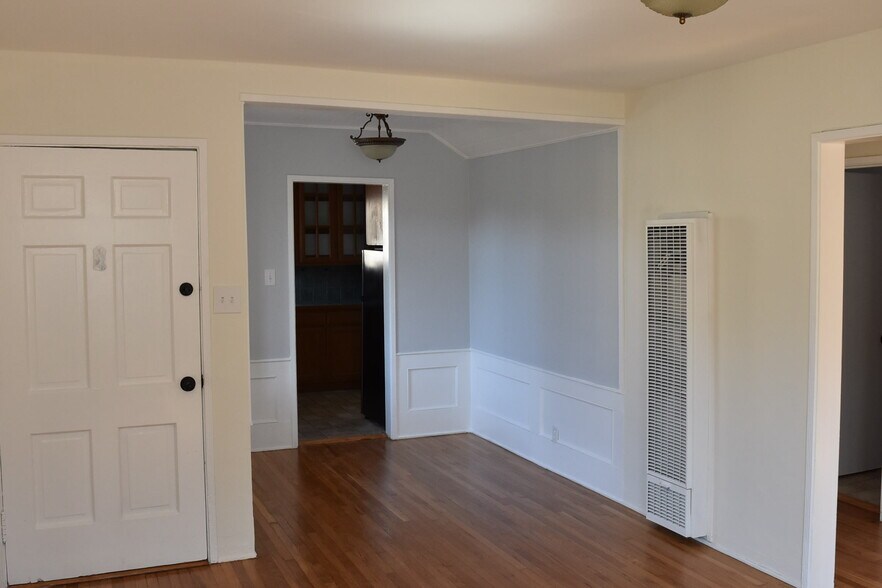 Dining Room - 2919 Swan Pl