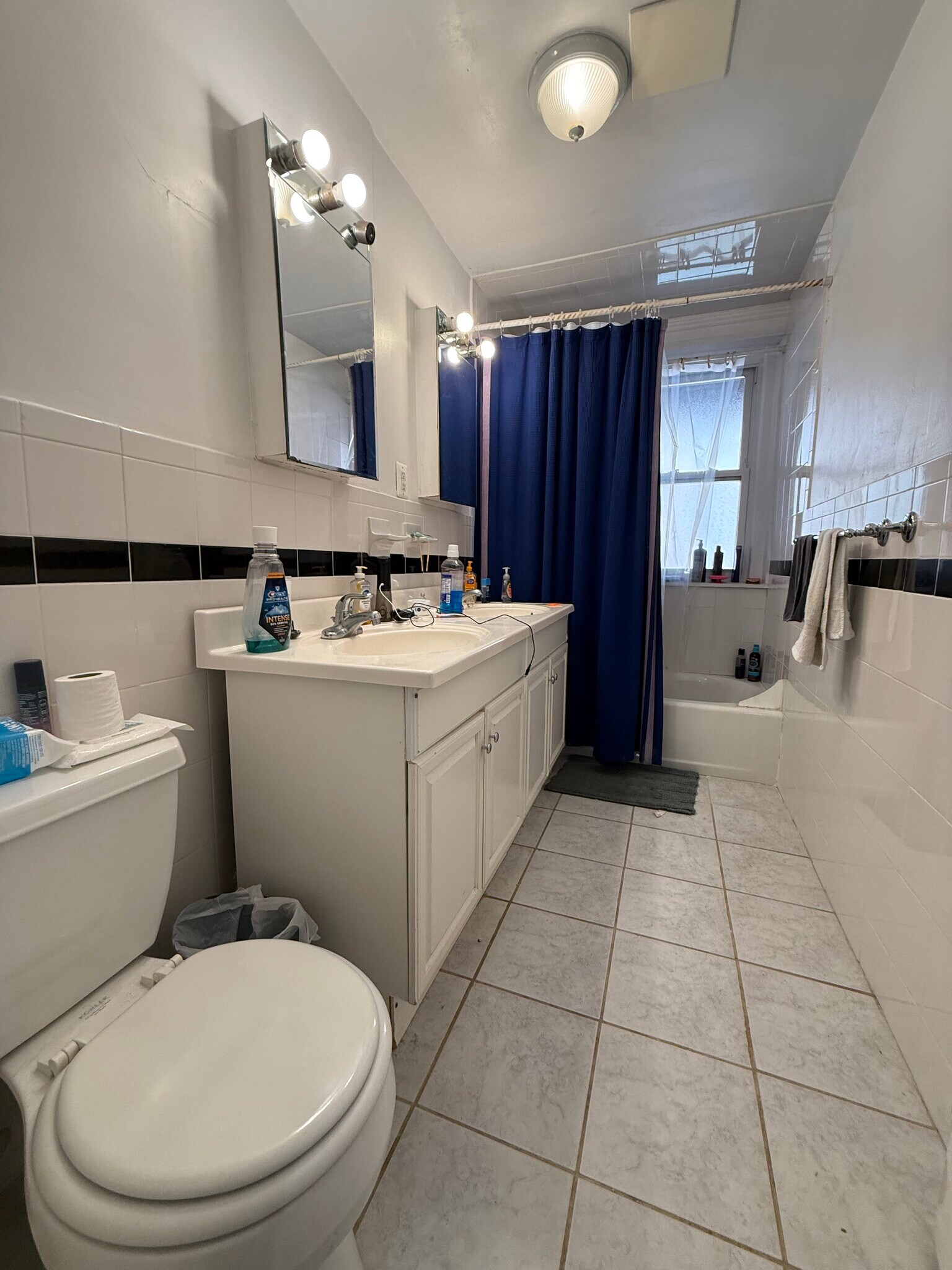 Building Photo - 1908 Beacon St