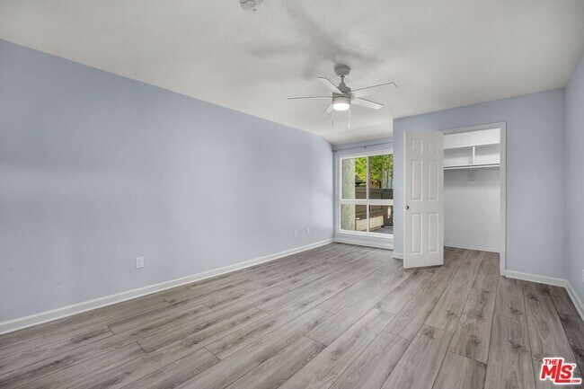 Building Photo - 8600 Tuscany Ave