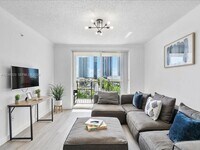 Building Photo - 17100 N Bay Rd