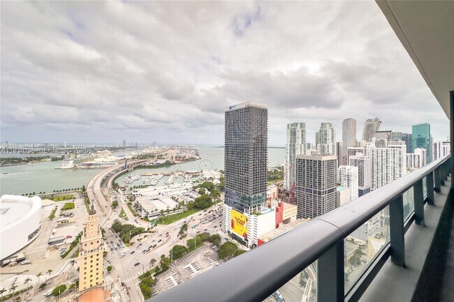 Building Photo - 159 NE 6th St