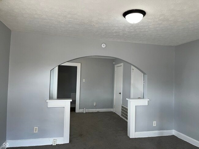 Building Photo - 1836 E Minnesota St