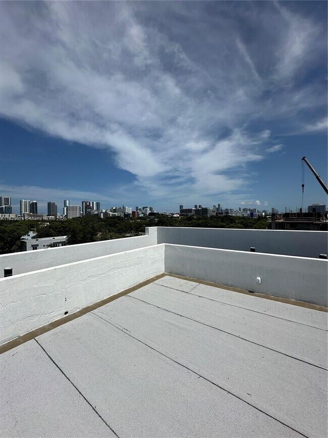 Building Photo - 3422 NW 5th Ave