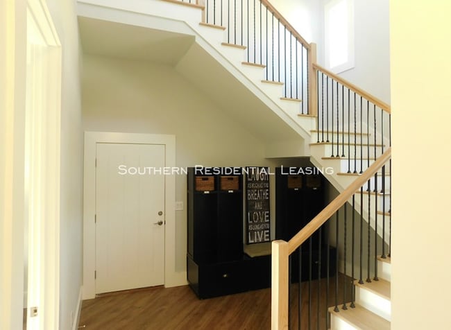 Building Photo - 16600 Innerarity Point Rd