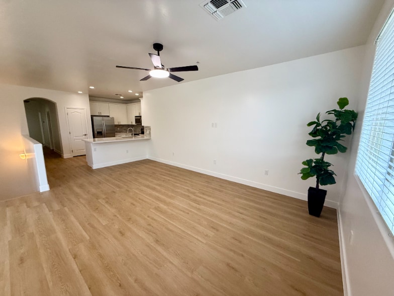 Building Photo - 7726 E Baseline Rd