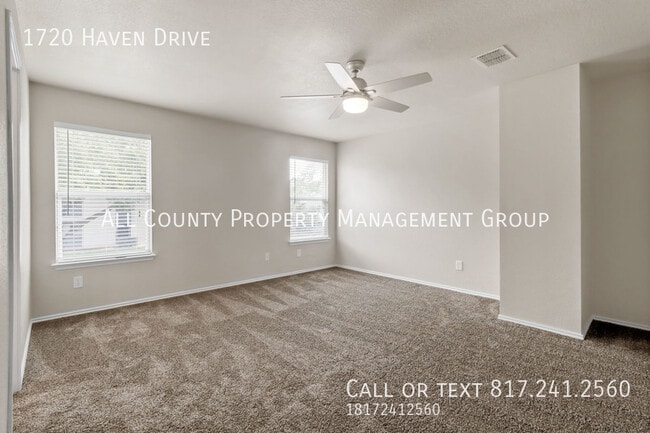 Building Photo - 1720 Haven Dr