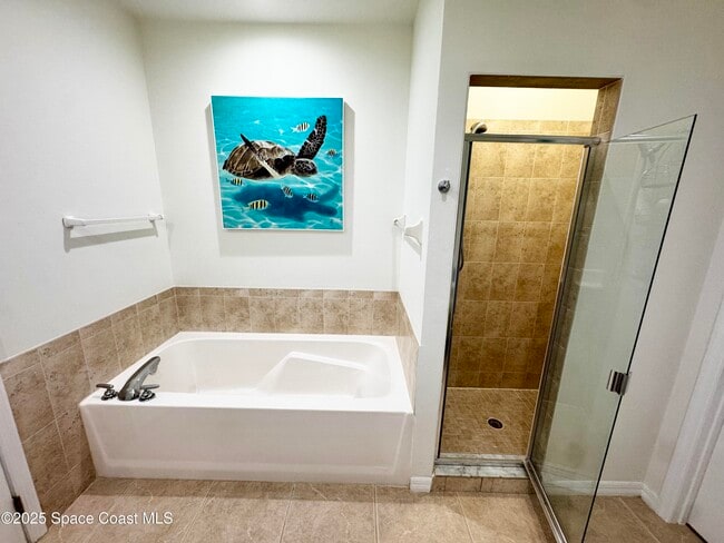 Building Photo - 121 Majestic Bay Ave