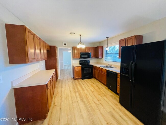 Building Photo - 5350 Selton Ave