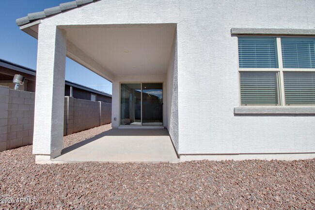 Building Photo - 41655 W Sonoran Trail
