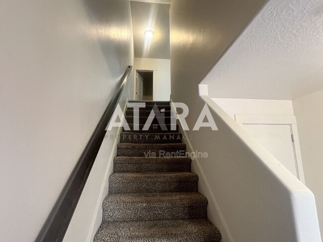 Building Photo - 713 Kirkbride Ave