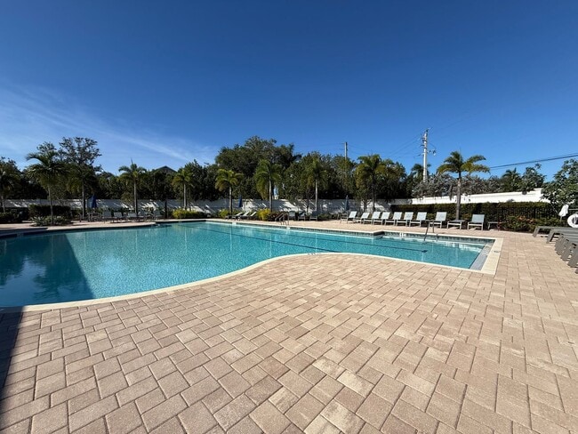 Building Photo - Annual Unfurnished Rental – 3 Bedroom Home in gated community South Naples