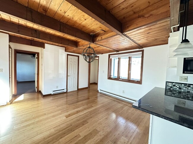 Building Photo - 123 Banbury Dr