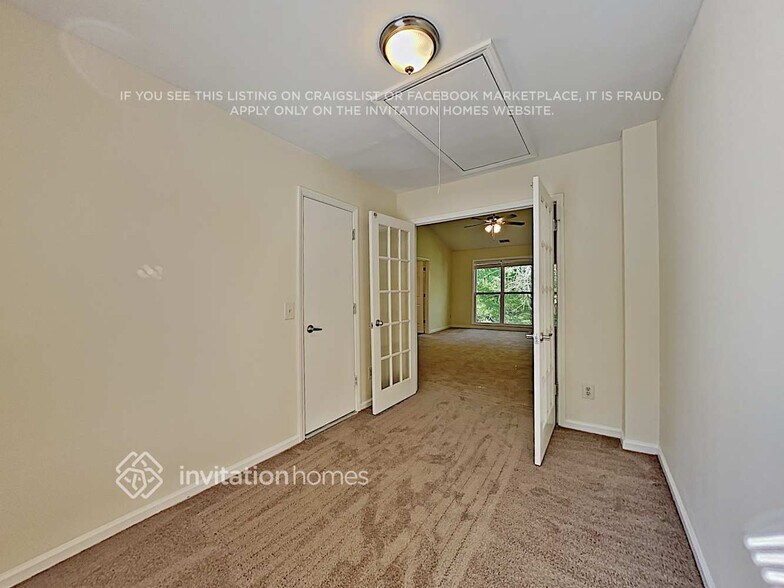 Building Photo - 12235 Provincetowne Dr