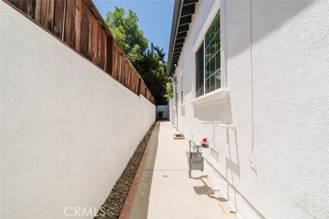Building Photo - 17906 Califa St