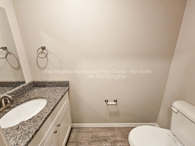 Building Photo - 6618 Leightyn Ln